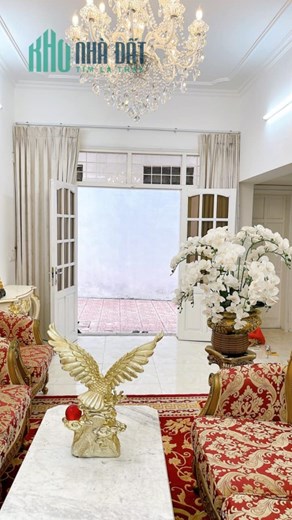 Bán Tòa căn hộ 111m2 phố Đội Cấn, Ba Đình 25 căn hộ Thang máu XỊN Dòng tiền 10%/năm Giá 23.5 Tỷ