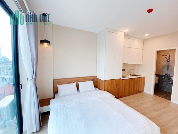 Bán Tòa nhà 113m2 phố Đội Cấn, Ba Đình 25 phòng Thang máy Doanh thu 2 tỷ/năm Giá 23.3 Tỷ