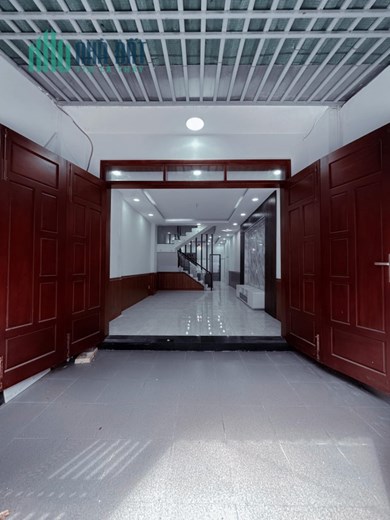 NHÀ TÂN BÌNH – 68M2 - Ô TÔ NGỦ TRONG NHÀ – GIẾNG TRỜI THÔNG THOÁNG - CHỈ 6.3 TỶ