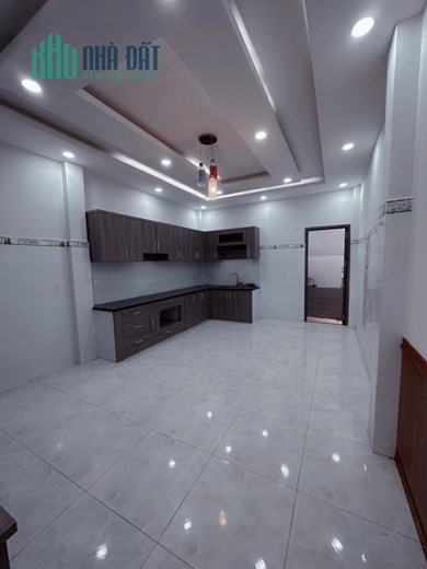 NHÀ TÂN BÌNH – 68M2 - Ô TÔ NGỦ TRONG NHÀ – GIẾNG TRỜI THÔNG THOÁNG - CHỈ 6.3 TỶ