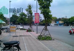 Nhà đẹp nhất mặt phố Sài Đồng, 70M,MT 4M,KD cực đỉnh,ô tô tránh,vỉa hè rộng.Nhỉnh 8 tỷ