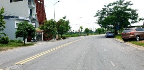 Bán đất 80m2 Vườn Đào – Uy Nỗ kinh doanh mặt đường nhựa 40m . Lh 0981568317