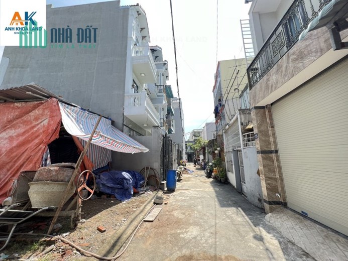 HƠN 4 TỶ NHÀ ĐẸP HXH - 1T2L -4PN3WC - KHU DÂN TRÍ - CÁCH LVV 300M