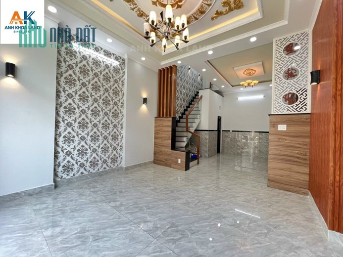 HƠN 4 TỶ NHÀ ĐẸP HXH - 1T2L -4PN3WC - KHU DÂN TRÍ - CÁCH LVV 300M