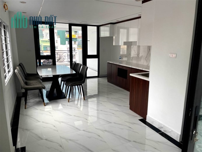 Bán nhà phố Trần Duy Hưng, Cầu Giấy, 52m2, 7 tầng, thang máy, ô tô đỗ cửa, giá 15 tỷ.