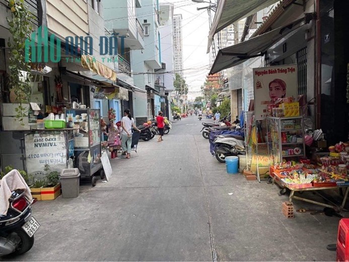 NHÀ BẾN VÂN ĐỒN, Q.4, HẼM 3M, 25M, 2 TẦNG, NHỈNH 3 TỶ.