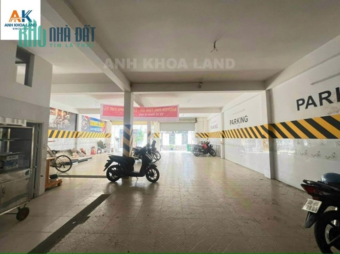 Bán nhà đường Hoàng Diệu 2-LC. Nhà 1T4L  
DT: 237.3m (10.5x22.6) giá 25 TỶ TL