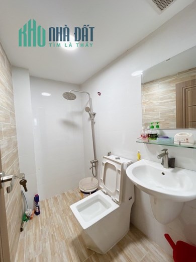 NHÀ BẾN VÂN ĐỒN, Q.4, HẼM 3M, 29, 2 TẦNG, NHỈNH 2 TỶ.