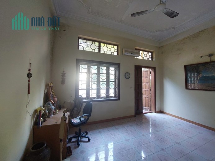 Bán nhà ngõ 203 Hoàng Quốc Việt, Cầu Giấy, 109m2, mặt tiền 5.3m, ô tô tránh, vỉa hè, giá 30 tỷ