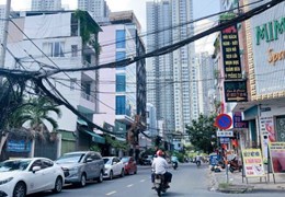 BÁN GẤP nhà mặt tiền đường Lê Thị Hồng Gấm, Quận 1.