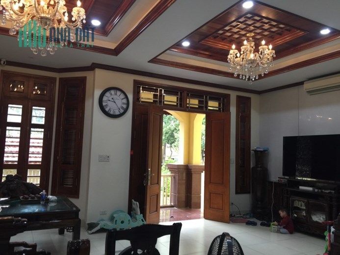 Bán căn biệt thự đơn lập 4 tầng có hầm, 200m2 quận Nam Từ Liêm