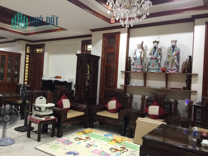 Bán căn biệt thự đơn lập 4 tầng có hầm, 200m2 quận Nam Từ Liêm