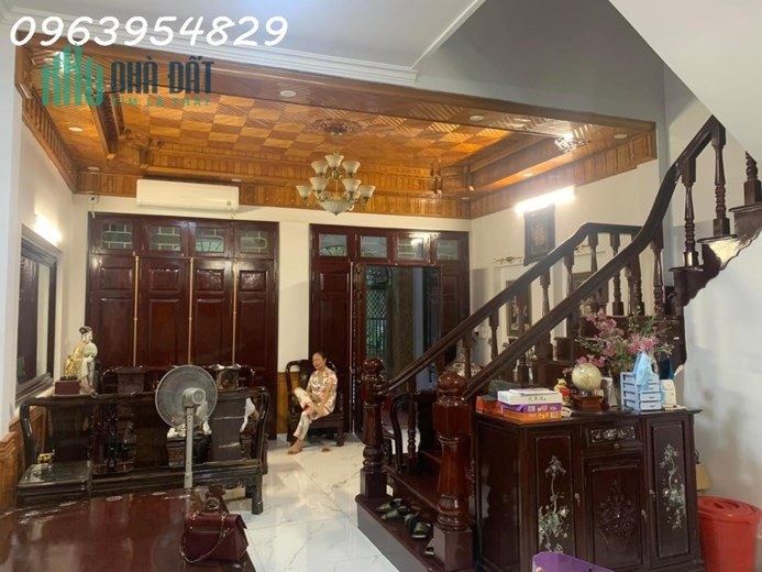 NHÀ HÀO NAM, QUẬN ĐỐNG ĐA, NGÕ THOÁNG RỘNG, KHU PHÂN LÔ, Ô TÔ TRÁNH, CHỈ 17 TỶ