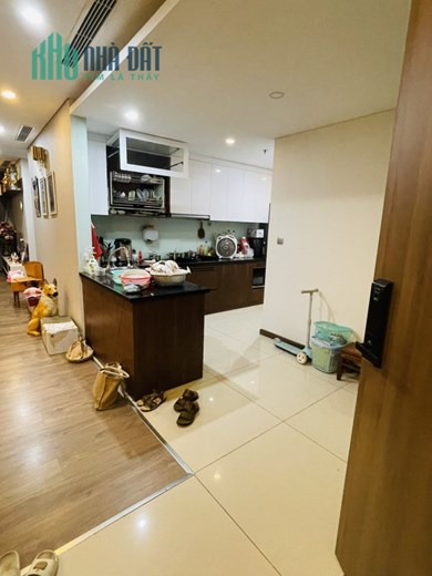 Bán căn hộ 110m2 tầng trung Tòa N01T4 Ngoại Giao Đoàn, 3PN, 2WC