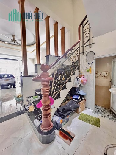 Nhà Mặt tiền thông Nguyễn Ảnh Thủ sang Phan Văn Hơn 100m2, 3 tầng giá rẻ.