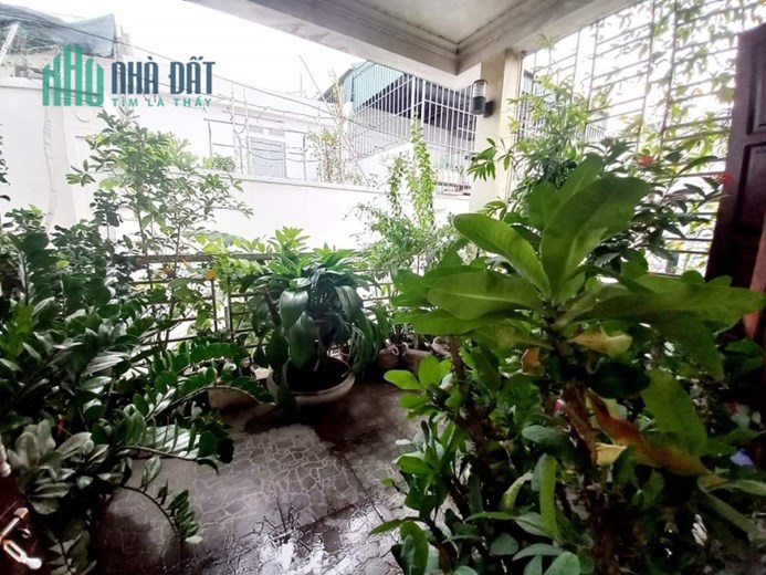 BÁN NHÀ DÂN XÂY HOÀNG MAI, LĨNH NAM 40M 5T Ô TÔ QUA NHÀ. Chỉ 4 TỶ xíu