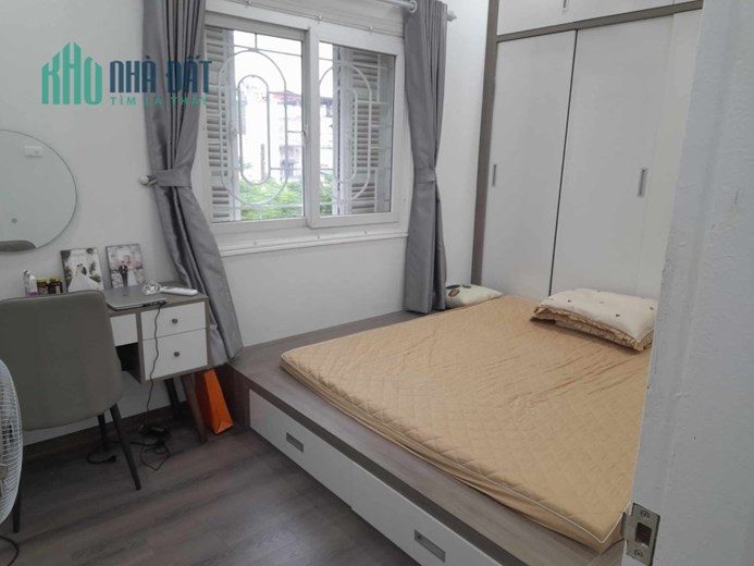 CC bán nhà riêng Vũ Trọng Phụng 4 tầng x 70m2 ngõ thông, gần phố, ở ngay giá 6.8 tỷ