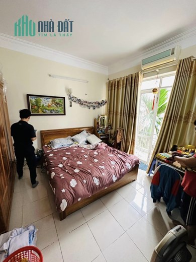 CC bán nhà riêng Vũ Trọng Phụng 4 tầng x 70m2 ngõ thông, gần phố, ở ngay giá 6.8 tỷ
