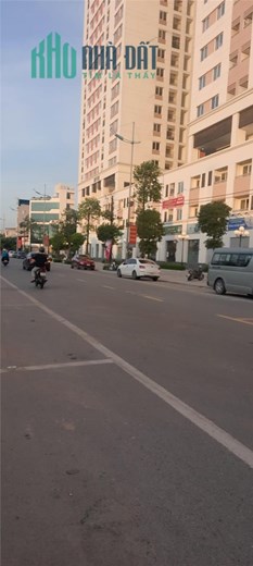 KINH DOANH ĐẲNG CẤP. KHU VỰC TIỀM NĂNG. TẠI ĐÔNG HỘI. 98M * 3 TẦNG. 5 NGỦ.. OTO TRÁNH, GIÁ HƠN 9 TỶ