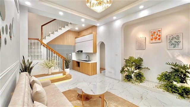 Anh chị phải bay thì mới mua được căn này 37m2x4 Tầng ở Khâm Thiên, Đống Đa nhỉnh 4 Tỷ
