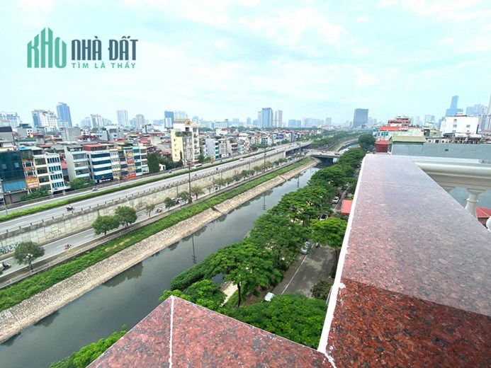 Cho Thuê Nhanh Tòa Văn Phòng 9 Tầng Mặt Phố Quan Hoa.DT 190m2.Giá 13000USD
