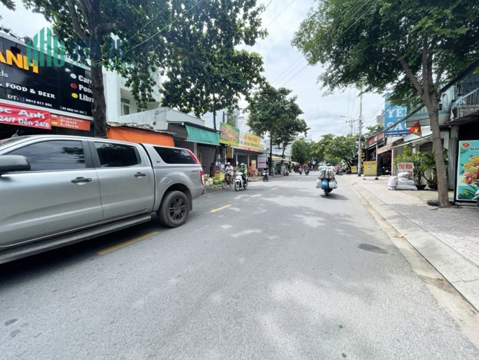 MẶT TIỀN ĐỈNH NGANG 5M, HƠN 122M2 - NGAY LÊ VĂN KHƯƠNG QUẬN 12, NHÀ C4 TIỆN XÂY MỚI, NHỈNH 8 TỶ.