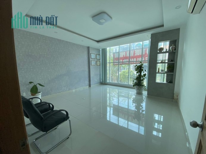 MẶT TIỀN BÌNH LỢI DIỆN TÍCH 115M2- 3 TẦNG VÀ 1 HẦM- PHÙ HỢP LA,F VĂN PHÒNG.