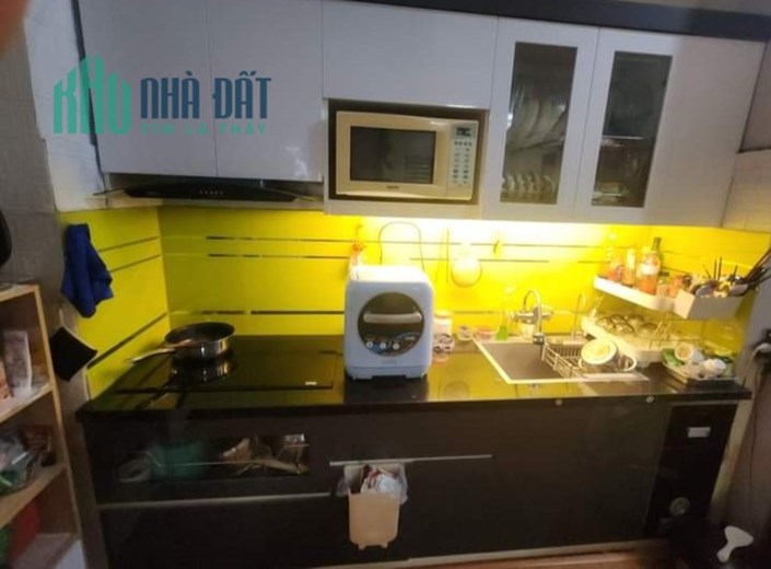 Chung cư Phạm Văn Đồng Từ Liêm 72m giá 2.45 tỷ, slot ô tô, ở ngay 0343564283