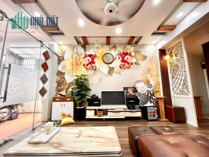 Bán nhà ngõ 122 Đình Đông, diện tích 56m 4 tầng cực đẹp GIÁ 2.45 tỉ