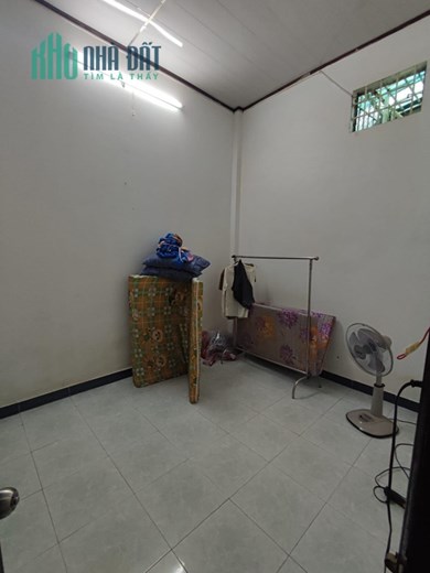 Giảm khủng 1.3 tỷ, nhà Bùi Đình Túy, 66m2, 3 tầng, có sân sau nhà trồng cây