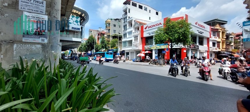Bán Gấp Bán Gấp Mặt Phố QuangTtrung Kinh Doanh Buôn Bán Sầm Uất 102