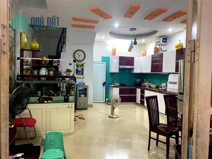 Bán nhà Ngọc Thụy Long Biên 50m2 5 tầng