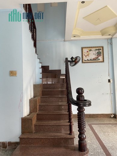 Bán nhà HXH 385 Lê Văn Việt. Nhà 50m2 đẹp, ở liền, chỉ 3.7 tỷ