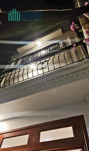 Quá rẻ! Bán nhà mới Ngọc Lâm - 40m2 - 5 tầng - Mặt Tiền 5m - Nhỉnh 3 tỷ.