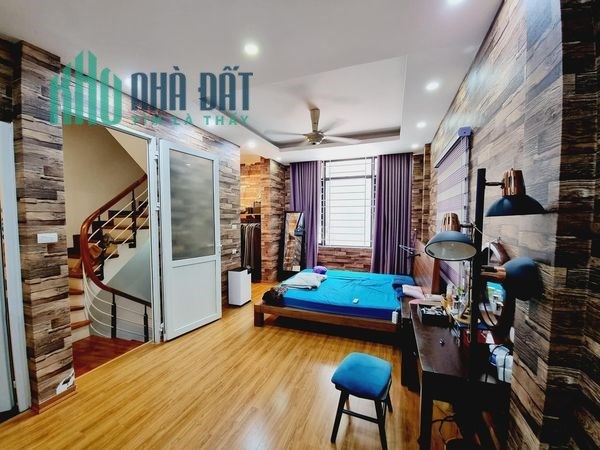 BÁN NHÀ ĐẸP TRẦN QUÝ KIÊN CẦU GIẤY, VIEW THOÁNG VĨNH VIỄN, GẦN ÔTÔ TRÁNH, 42M2 NHỈNH 5TỶ