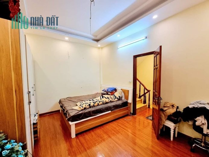 Bán nhà phố Kim Ngưu, Lạc Trung 35m, 5T, gần oto, ngõ thông, nhà đẹp ở ngay 3.98 tỷ