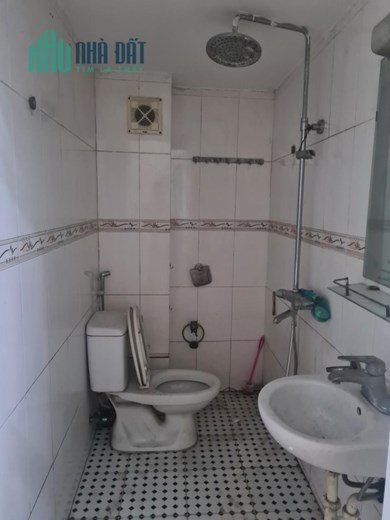 Bán nhà Hoàng Mai 32m, 4T, ngõ to, nhà đẹp, dân xây, SDCC, giá rẻ2.68 tỷ