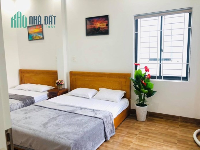 Bán Khách Sạn Hẻm Nội Bộ Lê Lợi, P Trần Hưng Đạo, Quy Nhơn , 130,4m2 , 4 Mê, Giá 13,5 Tỷ