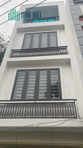 Bán nhà 4 tầng ngo 174 Văn Cao 52 m sân cổng riêng