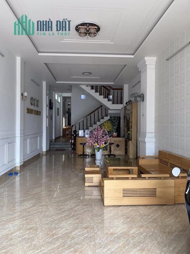 Bán Khách Sạn Mặt Tiền Đống Đa, P Thị Nại, Quy Nhơn , 120,3m2 , 4 Mê , Giá 11,5 Tỷ