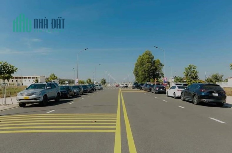 Cần bán đất 1ty550/100m2, liền kề KCN Becamex Bàu Bàng, Bình Dương đối diện trường cấp 2