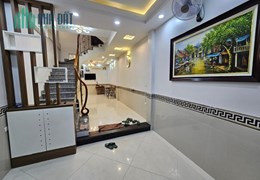 Nhà phố Thạch Bàn, ô tô, siêu hiếm,61m2, nhỉnh 7 tỷ.