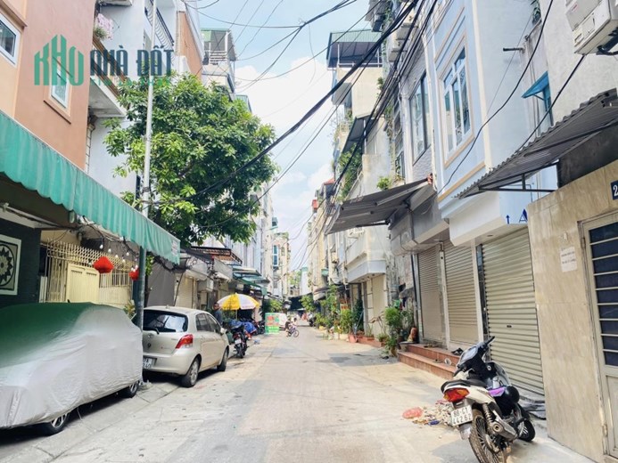NHÀ LÔ GÓC MẶT NGÕ RỘNG ÔTÔ VÀO NHÀ DIỆN TÍCH TO GIÁ CỰC HẤP DẪN MAI ĐỘNG