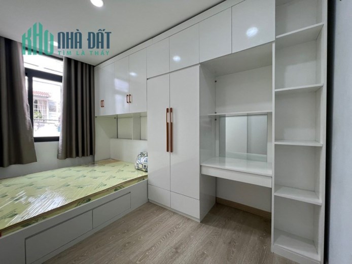 Nhà mới 4 tầng sát MT Nguyễn Đình Chiểu Full nội thất, 34m2, DT 16tr/T