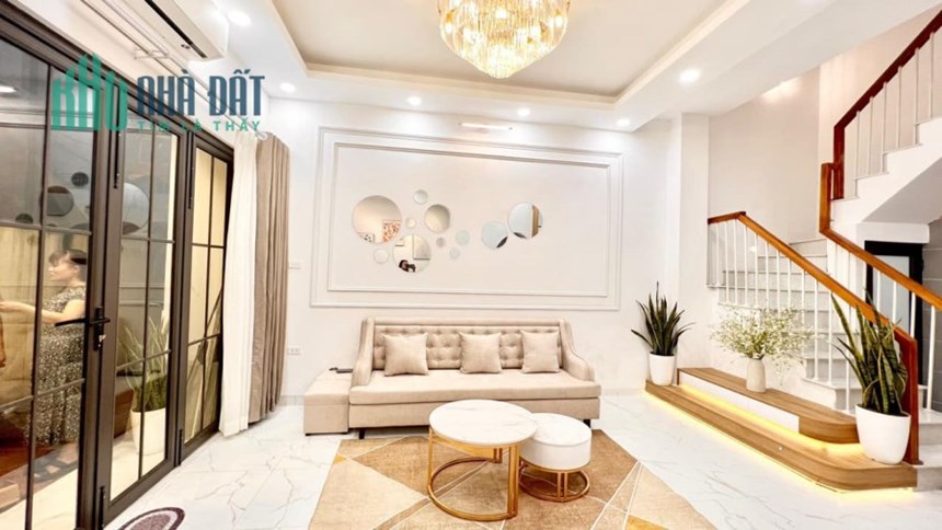 BÁN NHÀ NGÕ CHỢ KHÂM THIÊN, GẦN PHỐ, NGÕ RỘNG, NHÀ SIÊU ĐẸP, SỔ NỞ HẬU, 37/40M2*3PN*4.5 TỶ.