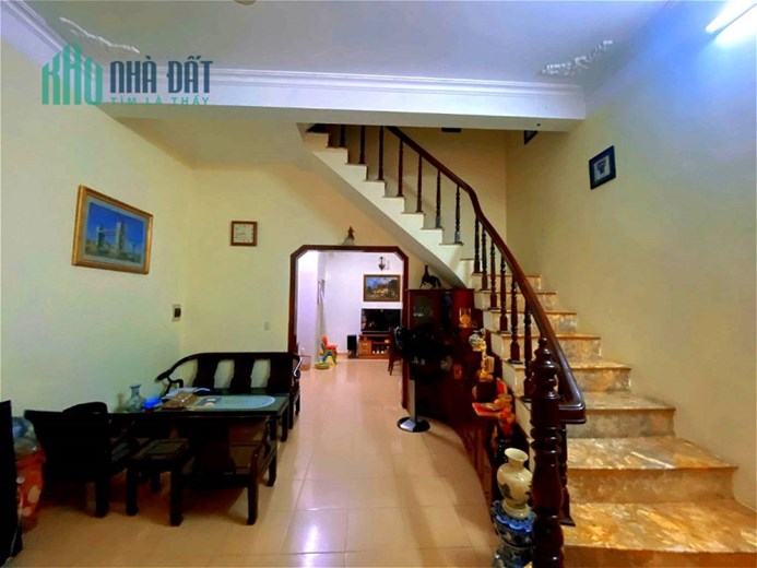 Cần bán nhà Trung Kính, Cầu Giấy, 50 m2 x 4 tầng, phân lô vỉa hè, kinh doanh, khu cán bộ cấp cao,