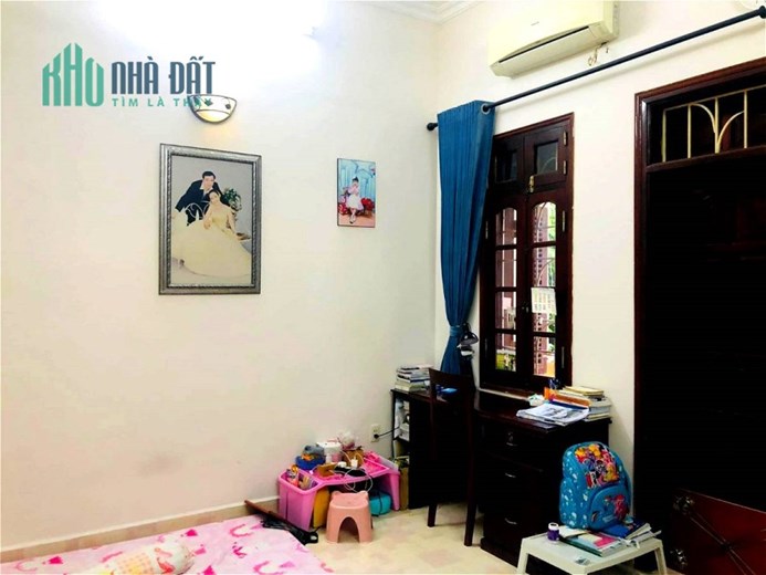 Cần bán nhà Trung Kính, Cầu Giấy, 50 m2 x 4 tầng, phân lô vỉa hè, kinh doanh, khu cán bộ cấp cao,