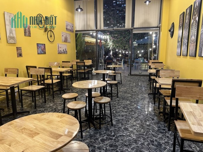 SANG NHƯỢNG QUÁN CAFE DO PHẢI CHUYỂN CÔNG TÁC XA NÊN MÌNH KO CÓ THỜI GIAN QUẢN LÝ QUÁN NÊN MÌNH