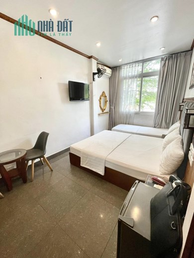 MẶT PHỐ TRẦN NHẬT DUẬT, KHÁCH SẠN PHỐ CỔ, DOANH THU KHỦNG, 35/40M2*5T*MT*5.7 TỶ*24 TỶ.