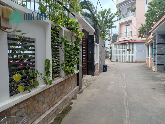 Bán thửa đất ở đường Linh Trung, phường Linh Trung, Thủ Đức, 82m2 giá chỉ khoảng 5 tỷ.
